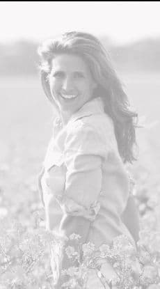 Rustically Romantic Photo (Darby J.)